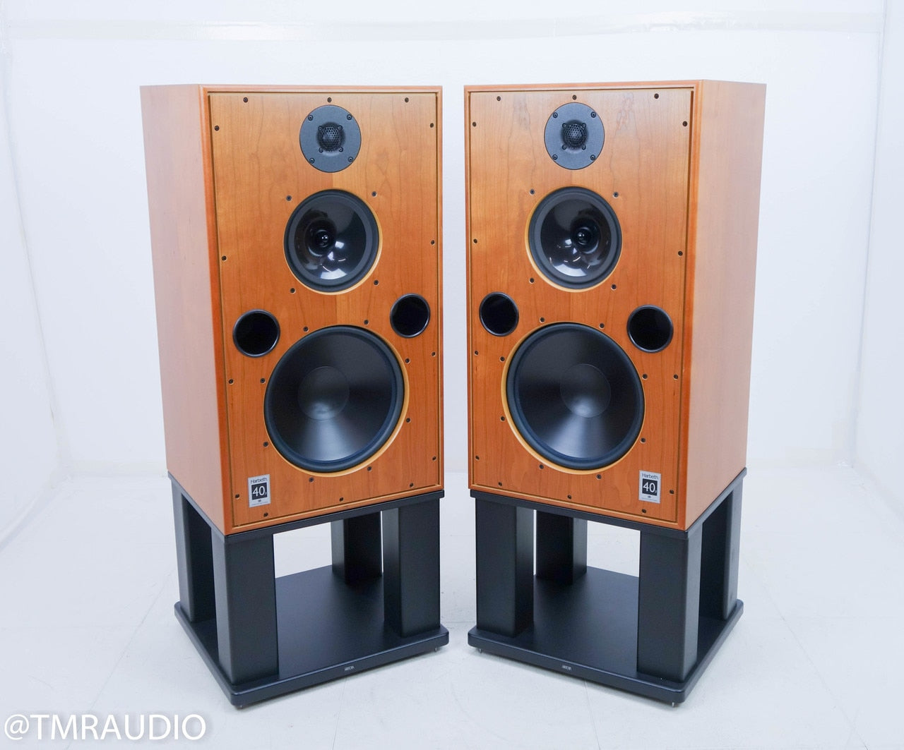 Harbeth 40.1 Review — Big-Room Magic, Audiophile Detail, and Surprising Dynamics