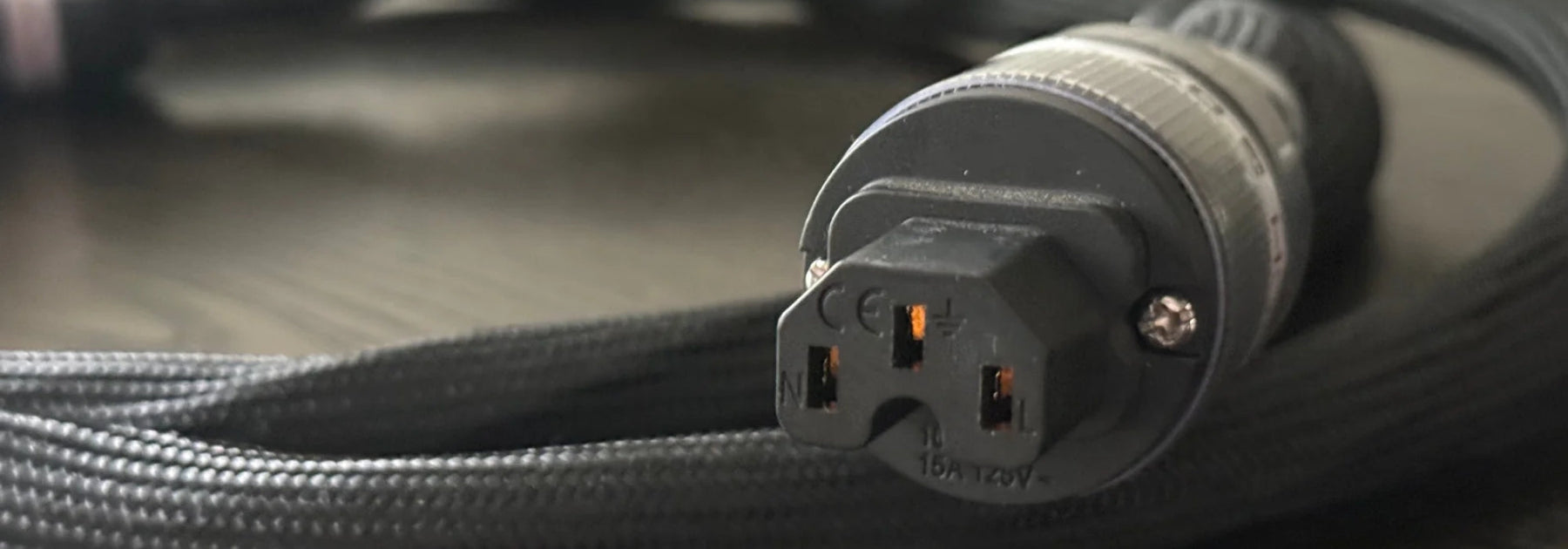 Synergistic Research Foundation XL Power Cable 