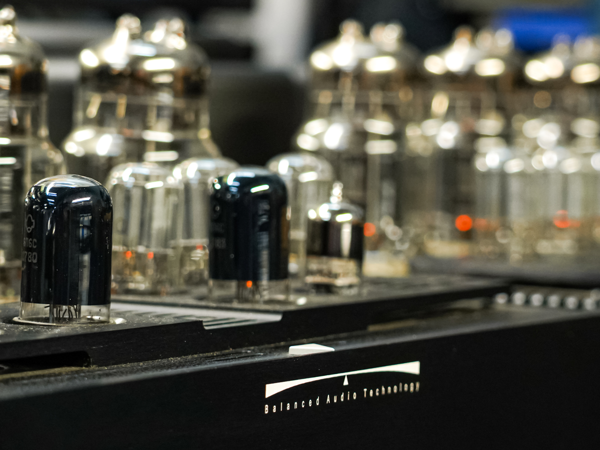 Tubes vs. Solid State - What Are We Really Hearing? — The Music Room