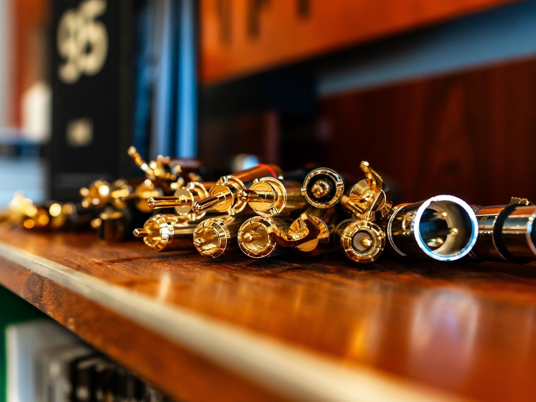 Guide to Understanding Audio Cables: Myths, Materials & Choosing the Right Ones