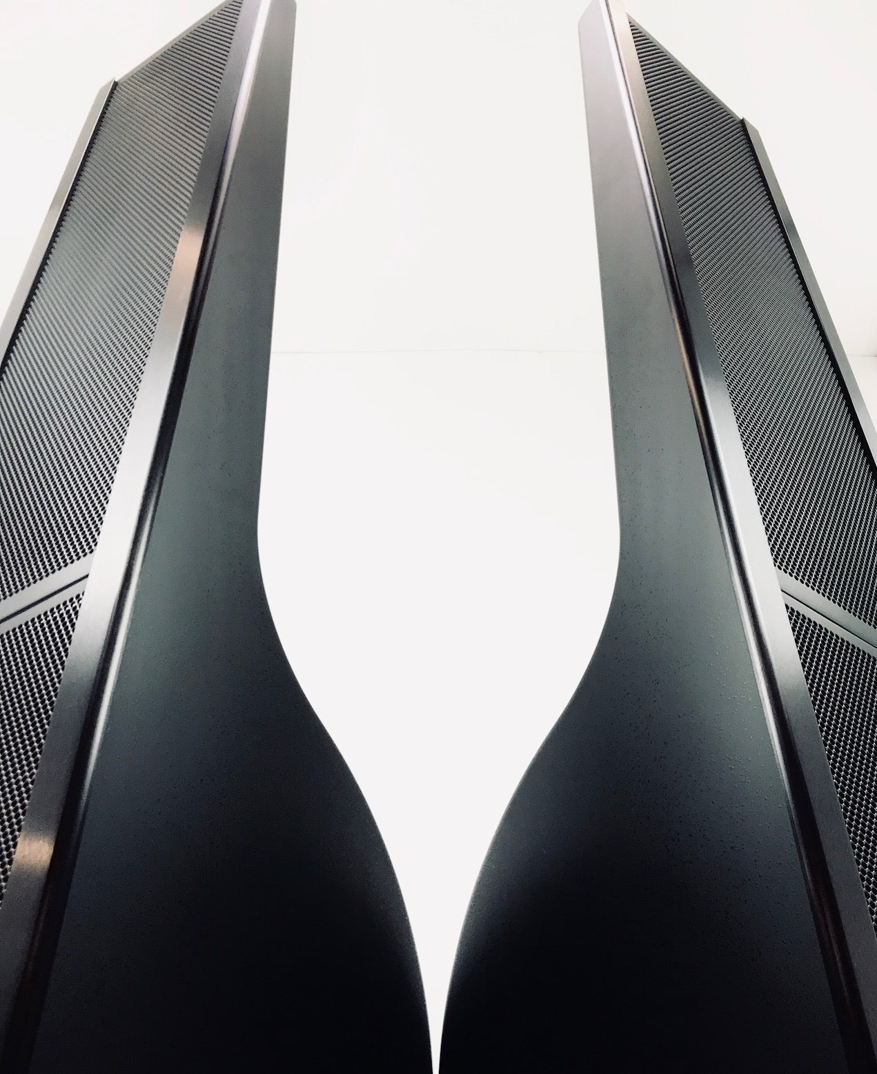 Shockingly Good: A Look at Electrostatic Speakers from Sanders, InnerSound & Martin Logan