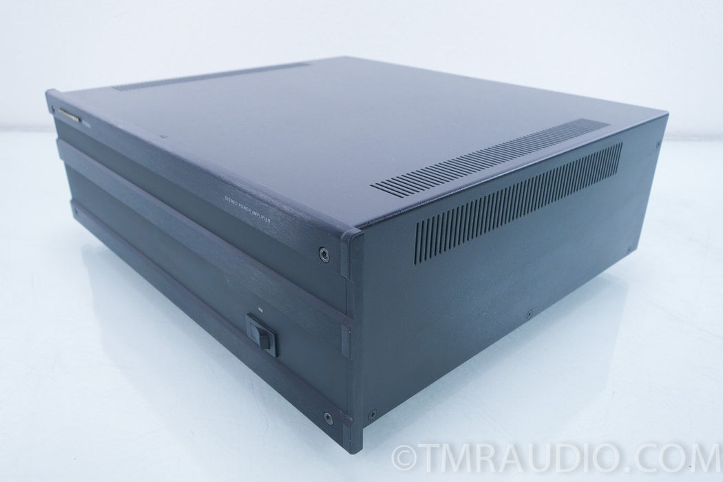 B&K Components ST-2020 Stereo power amplifier