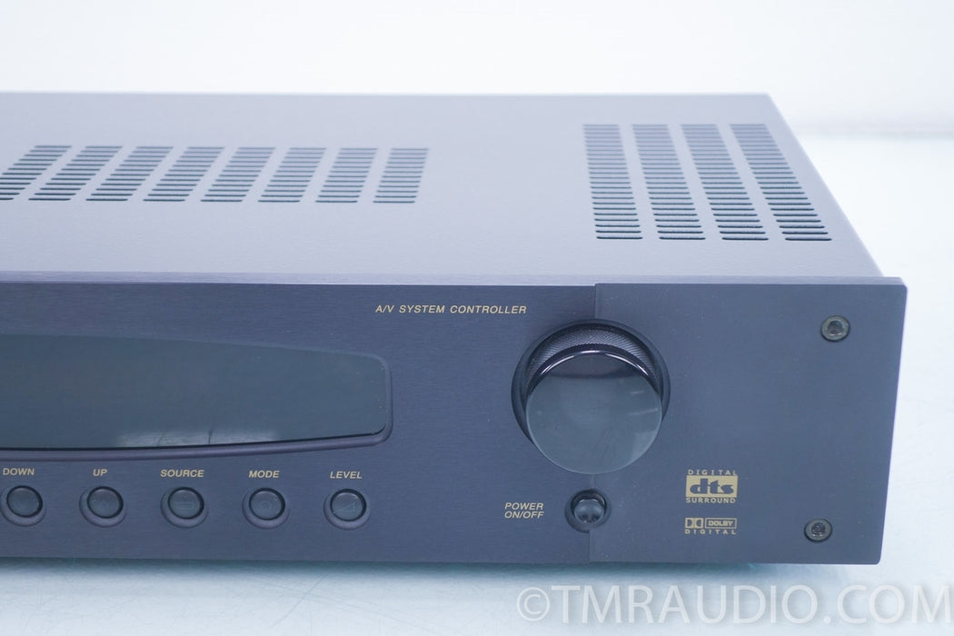 B&K Reference 20 Preamplifier / Processor / Preamp