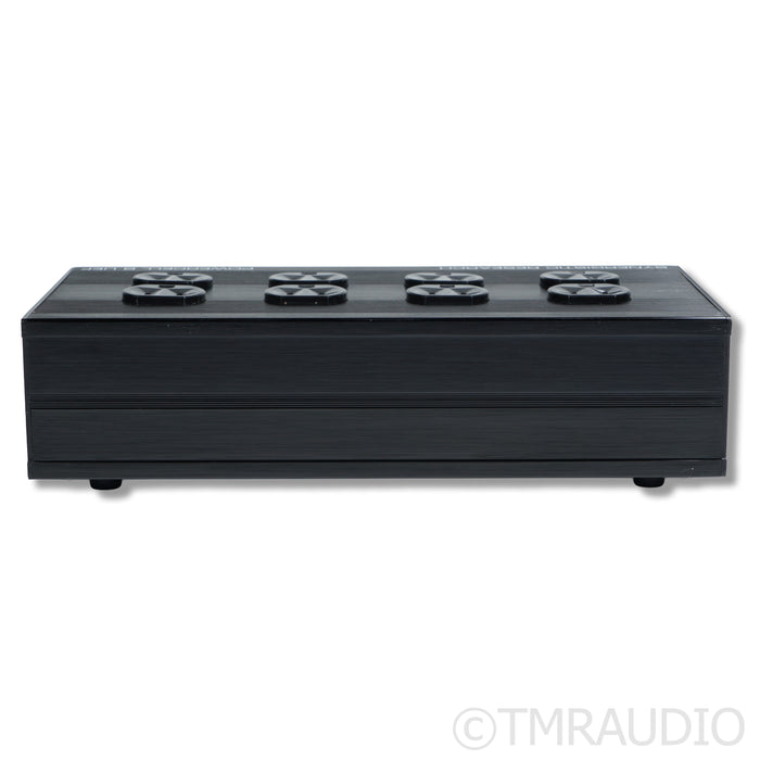 Synergistic Research PowerCell 8 UEF Power Conditioner; 1.5m Level 2 Power Cable