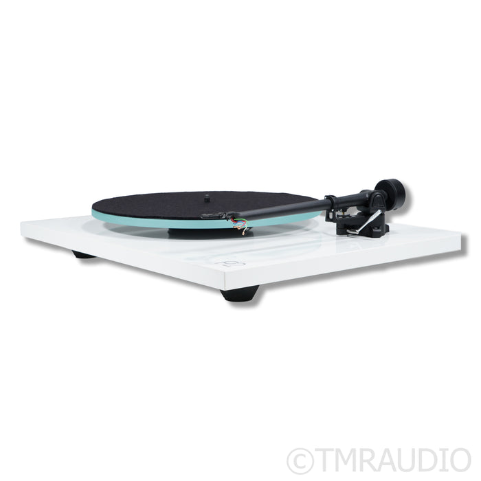 Rega Planar 2 Belt-Drive Turntable; RB220 Tonearm (No Cartridge)