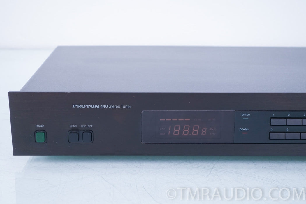 Proton 440 AM / FM Stereo Tuner