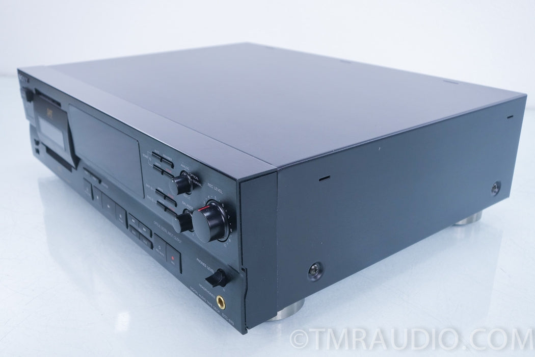 Sony DTC-670 DAT Digital Audio Cassette Recorder