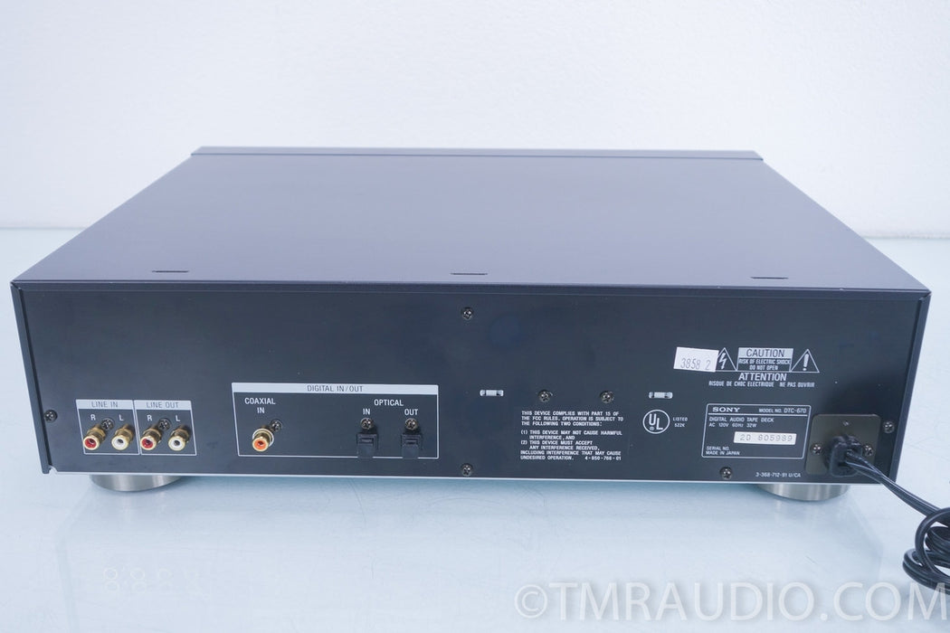 Sony DTC-670 DAT Digital Audio Cassette Recorder