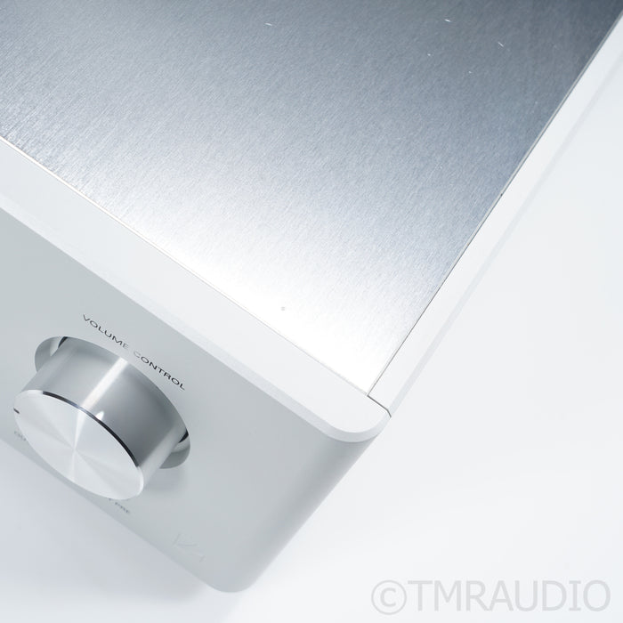 Luxman C900u Preamplifier
