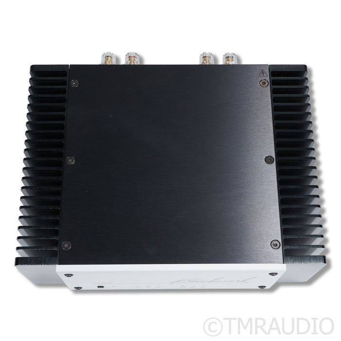 Benchmark Media AHB2 Power Amplifier