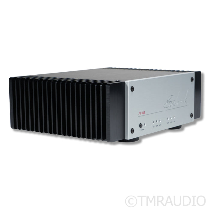Benchmark Media AHB2 Power Amplifier