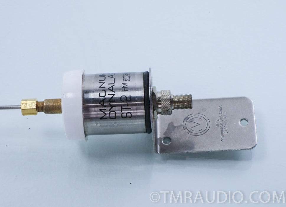 Magnum Dynalab ST-2 Vertical Omnidirectional FM Antenna