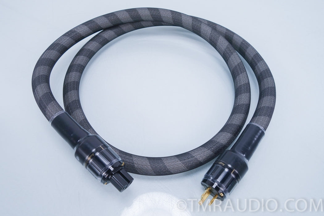 VooDoo Cable Vector 6 ft / 1.8 meter Power Cord in Factory Box.