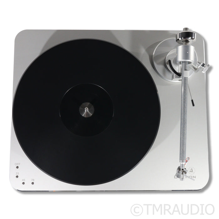 Clearaudio Ovation Turntable; Satify Carbon Tonearm; Essence MC Cartridge