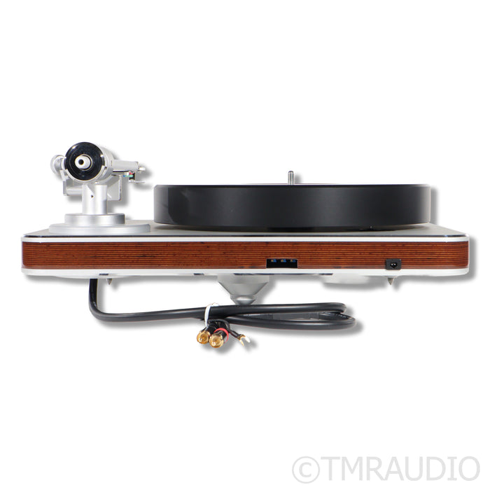 Clearaudio Ovation Turntable; Satify Carbon Tonearm; Essence MC Cartridge
