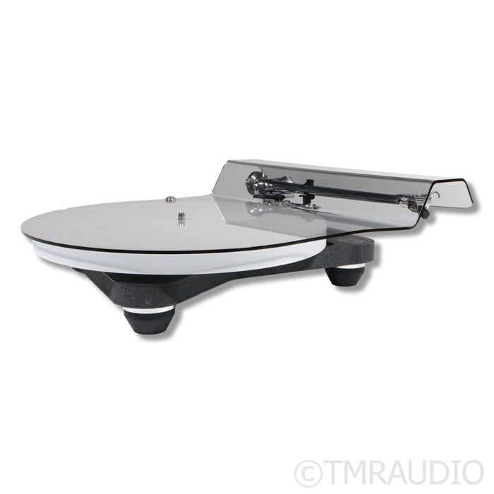 Rega Planar 10 Belt-Drive Turntable; RB3000 Tonearm; Apheta 3 MC Cartridge