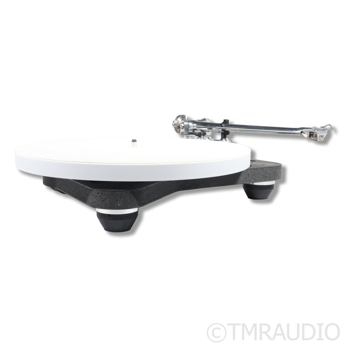 Rega Planar 10 Belt-Drive Turntable; RB3000 Tonearm; Apheta 3 MC Cartridge