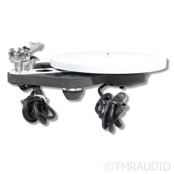 Rega Planar 10 Belt-Drive Turntable; RB3000 Tonearm; Apheta 3 MC Cartridge