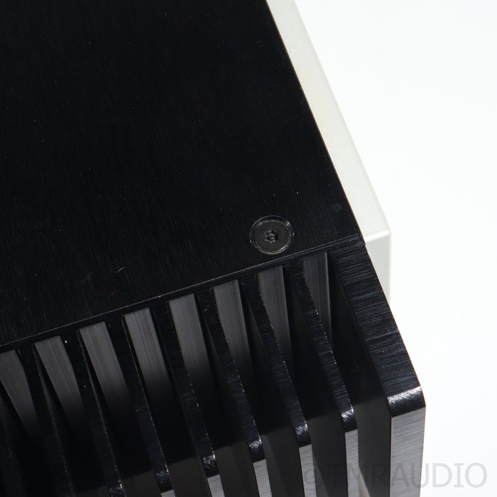 Benchmark Media AHB2 Power Amplifier