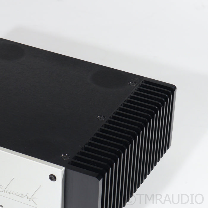 Benchmark Media AHB2 Power Amplifier