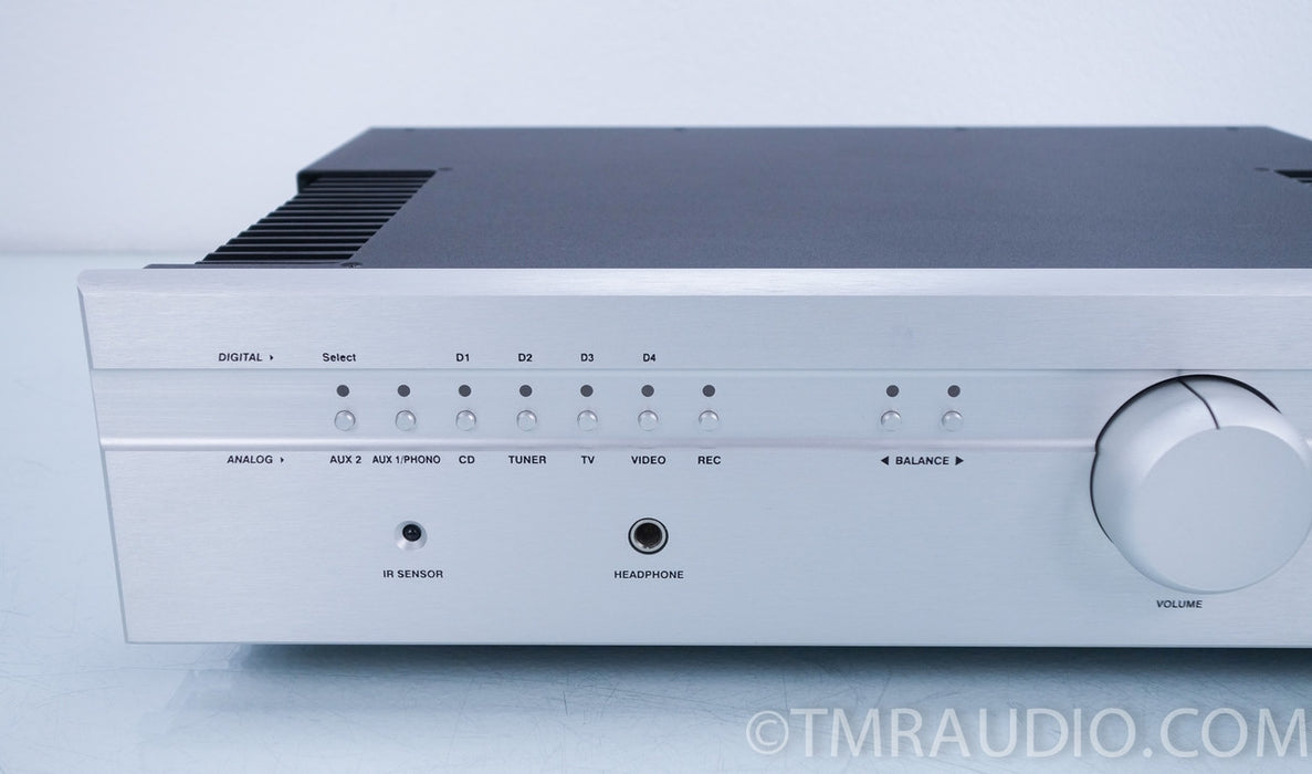Bryston B100-SST Integrated Amplifier in Factory Box No Remote