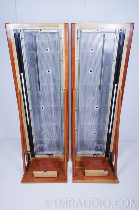 Magnestand Speakers