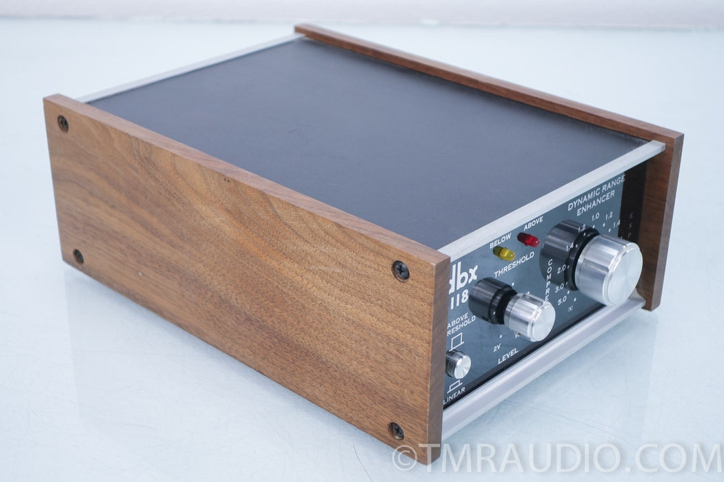 DBX 118 Stereo Recording Dynamic Range Expander Compressor Limiter