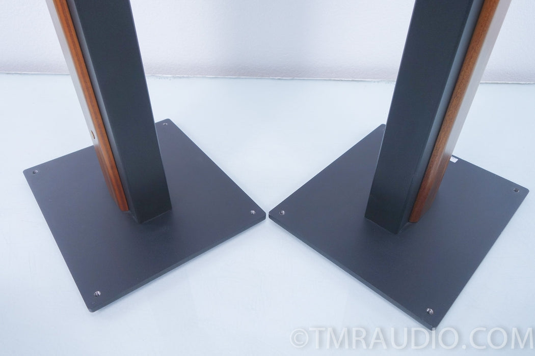 Sonus Faber Concerto Bookshelf Speakers with Stands