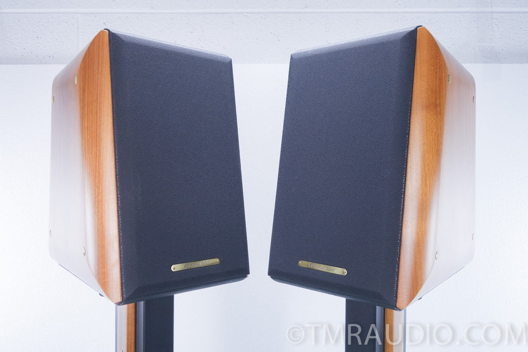 Sonus Faber Concerto Bookshelf Speakers with Stands