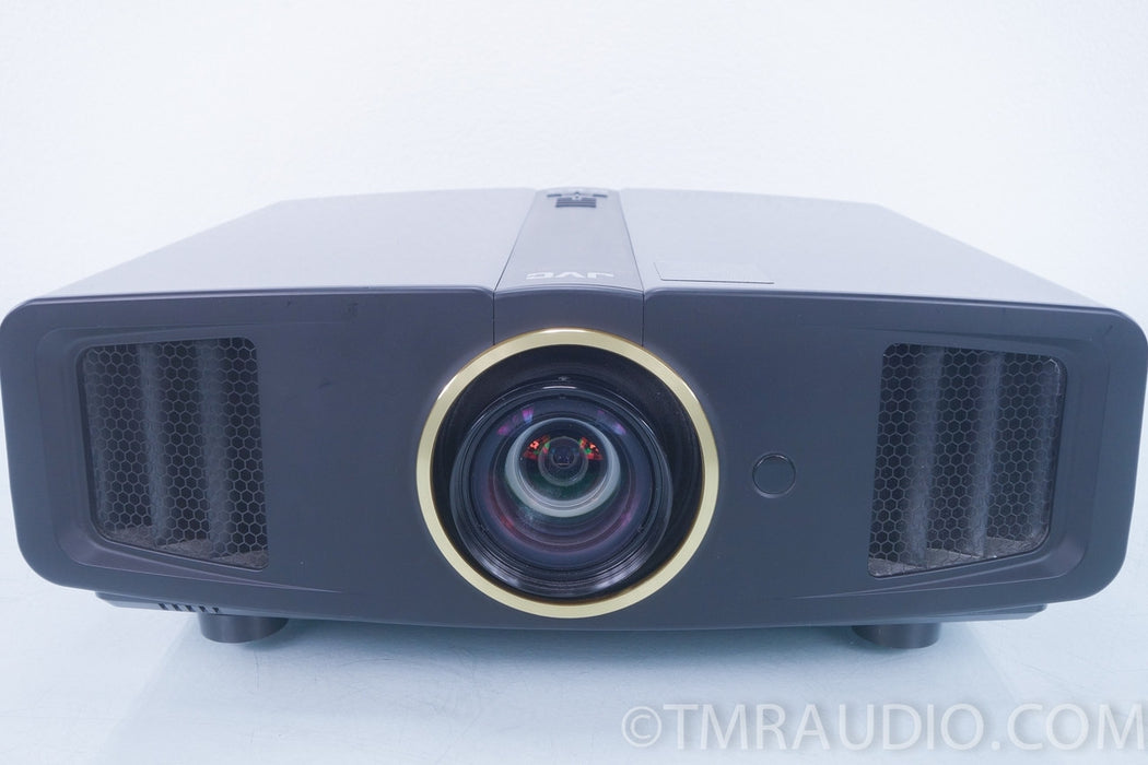 JVC DLA-HD100 D-ILA Projector (only 521 hours on lamp)