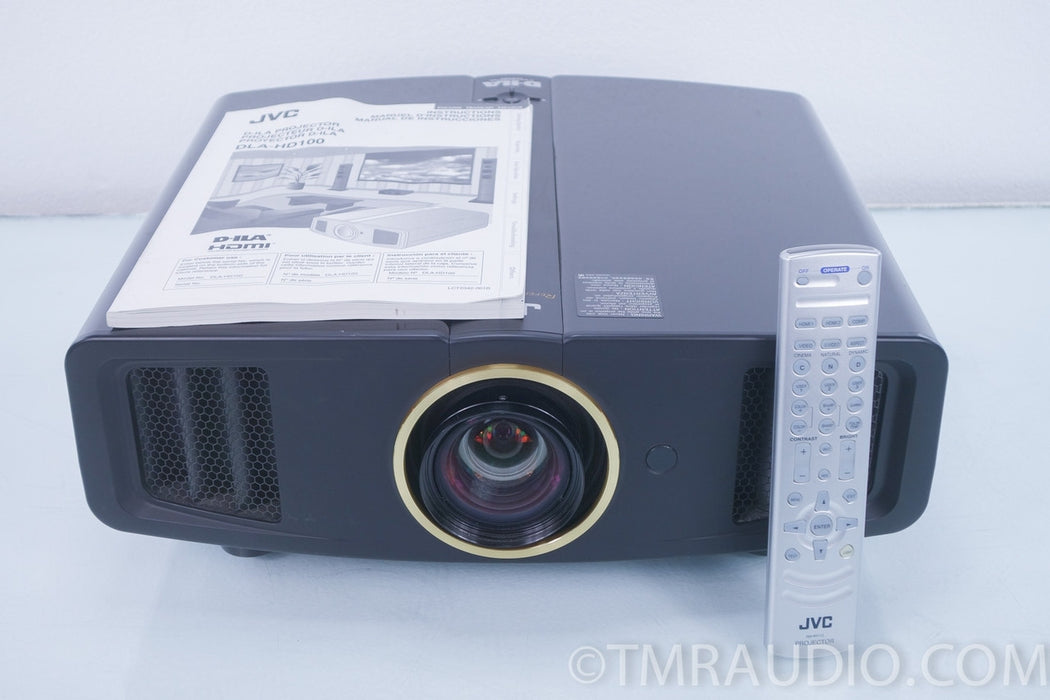 JVC DLA-HD100 D-ILA Projector (only 521 hours on lamp)