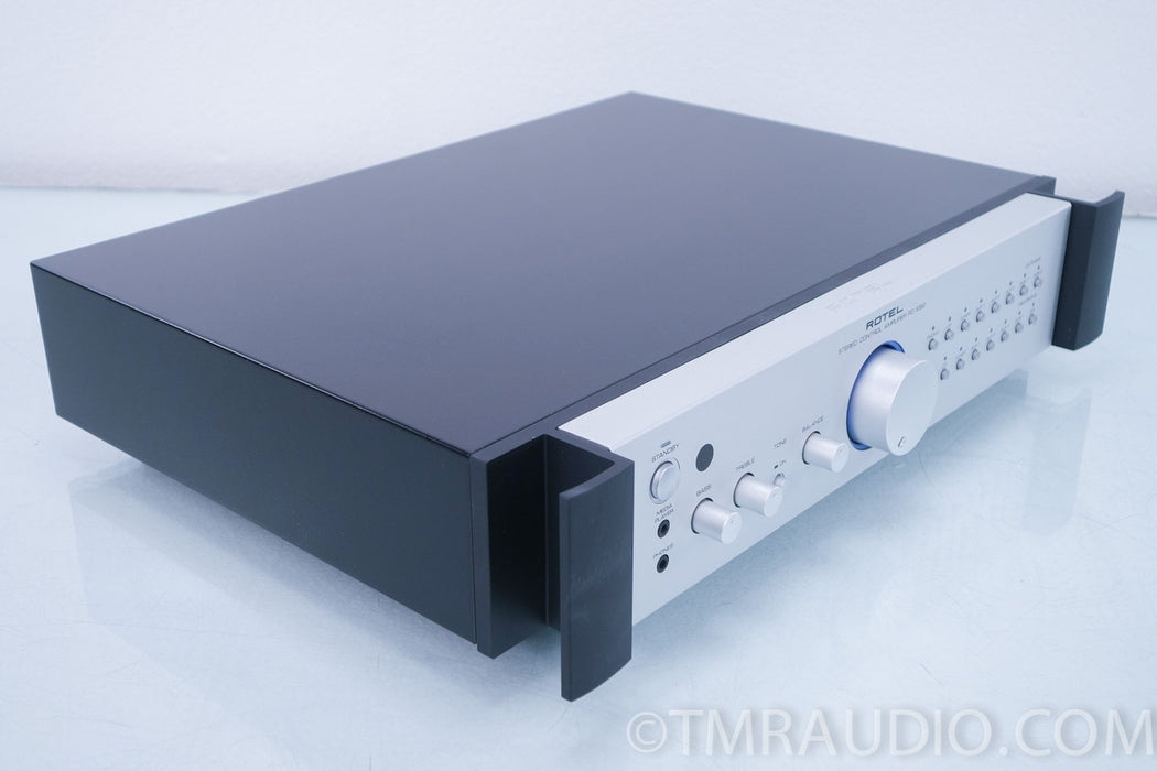 Rotel RC-1082 Preamp / Processor in Factory Box