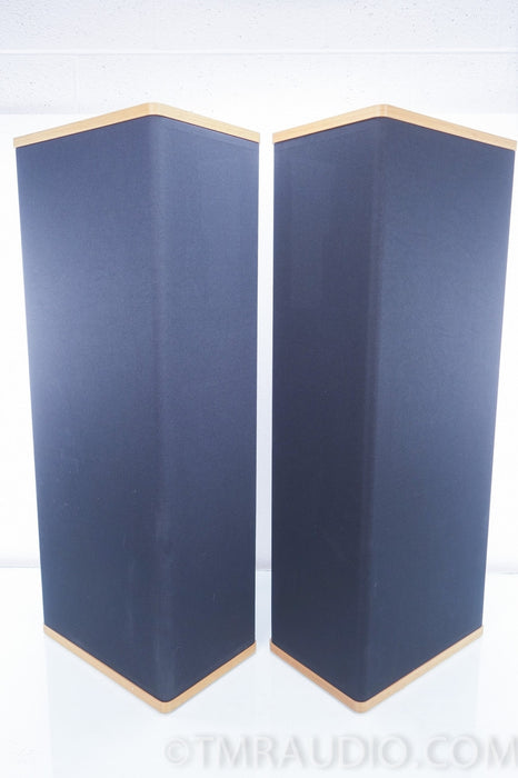 Vandersteen 2Ce Speakers in Factory Boxes with 2Ce Bases