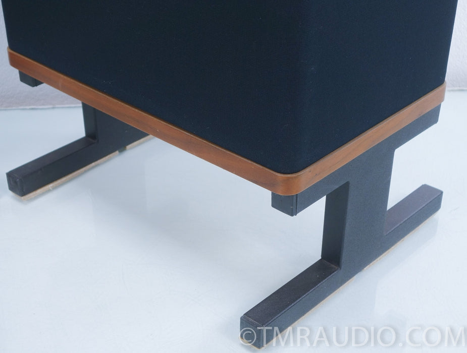 Vandersteen Model 2 Floorstanding Speakers with Stands