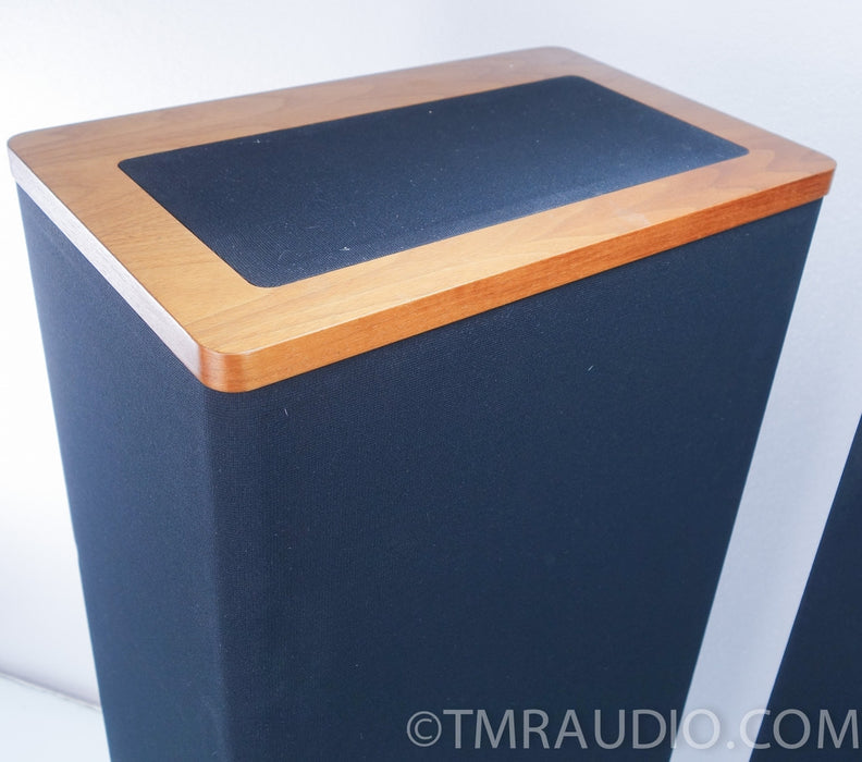 Vandersteen Model 2 Floorstanding Speakers with Stands