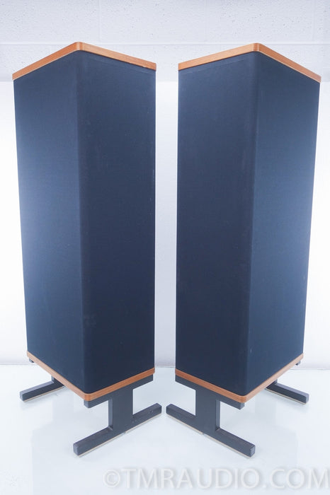 Vandersteen Model 2 Floorstanding Speakers with Stands