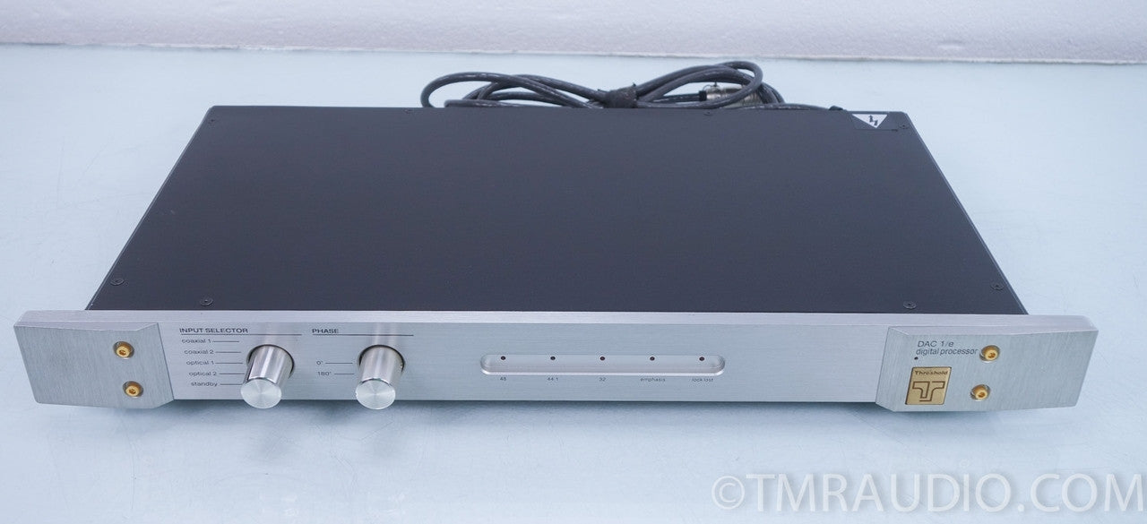 Threshold DAC1/e Digital Processor / DAC with Power Supply