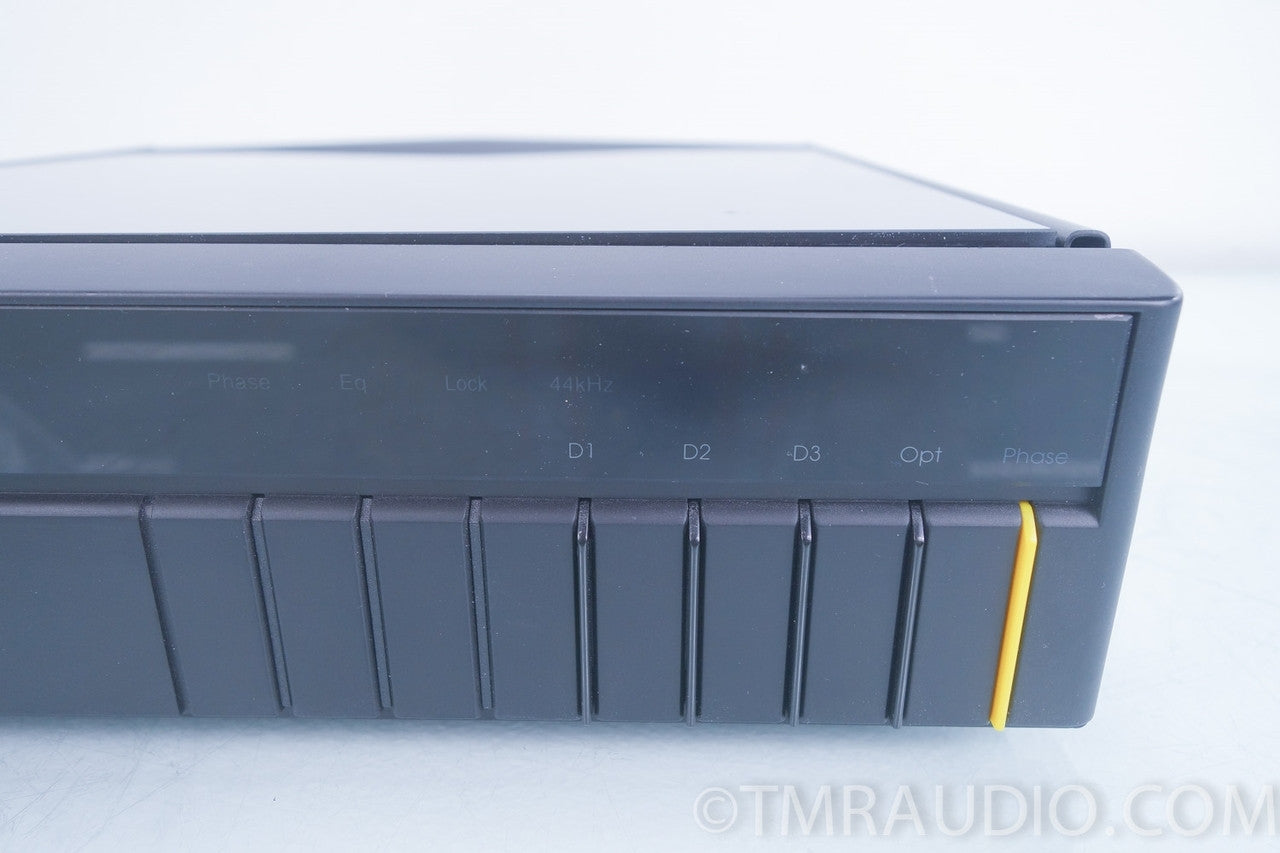 Meridian 566 DAC / Processor AS-IS — The Music Room