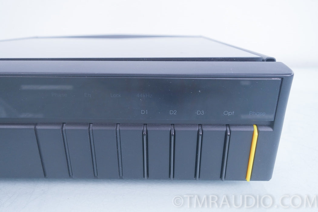 Meridian 566 DAC / Processor AS-IS — The Music Room