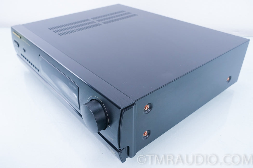 Marantz AV600 Processor / Preamp / Tuner