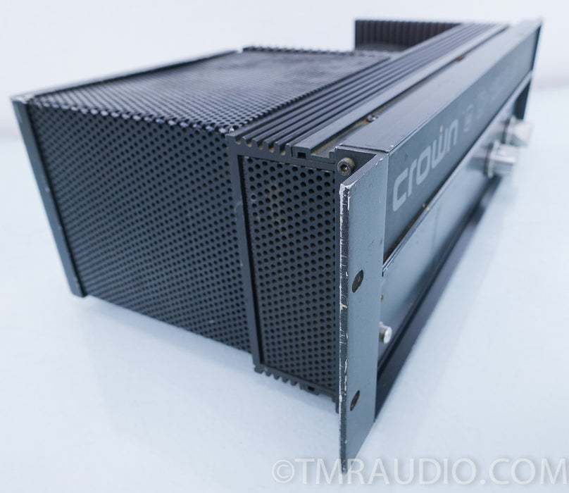 Crown D-150a Series II Amplifier AS-IS (one channel bad)
