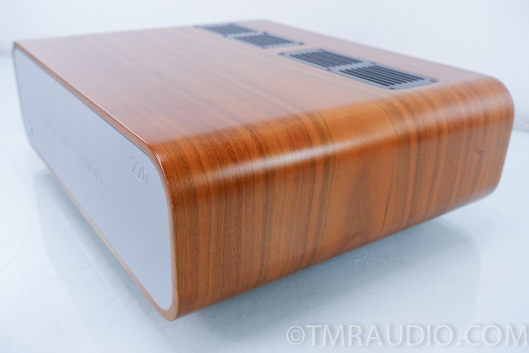 Peachtree Audio 220 Stereo Amplifier in Factory Box