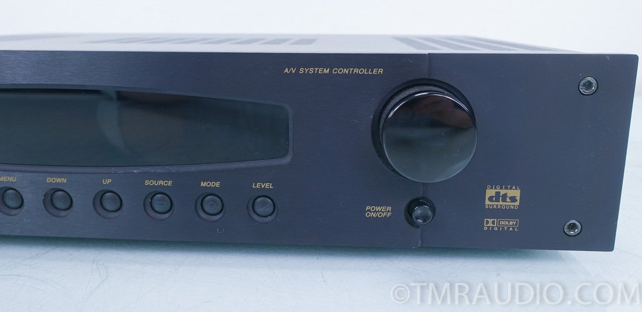 B&K Reference 20 A/V Preamplifier / Processor