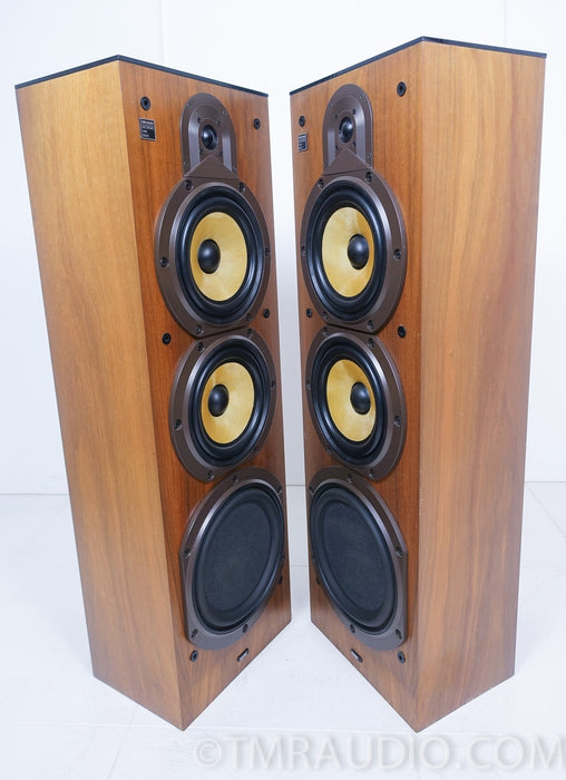 B&W DM3000 Vintage Floorstanding Speakers
