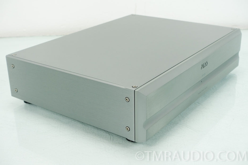 Pass Labs XP-20 Preamplifier in Factory Box (1 month old)