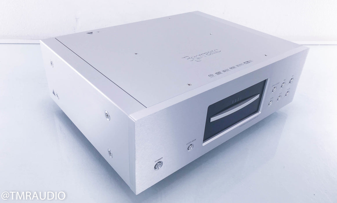 Esoteric UX-1 Universal / SACD / CD Player