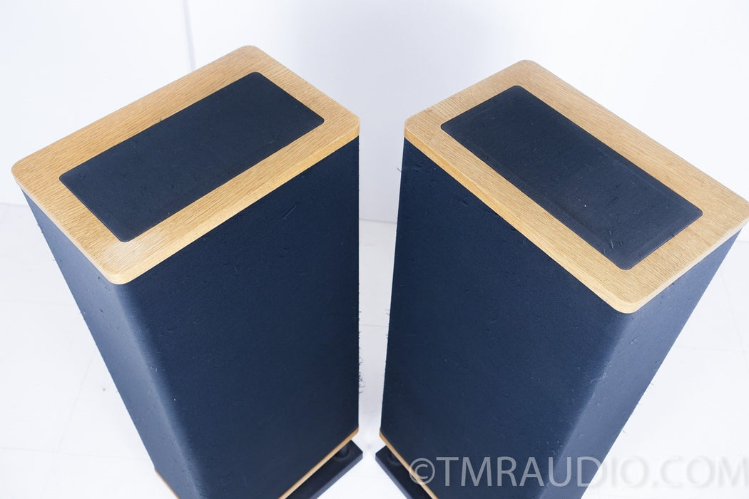 Vandersteen Model 2C Speakers with Stands
