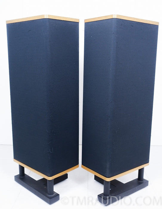 Vandersteen Model 2C Speakers with Stands