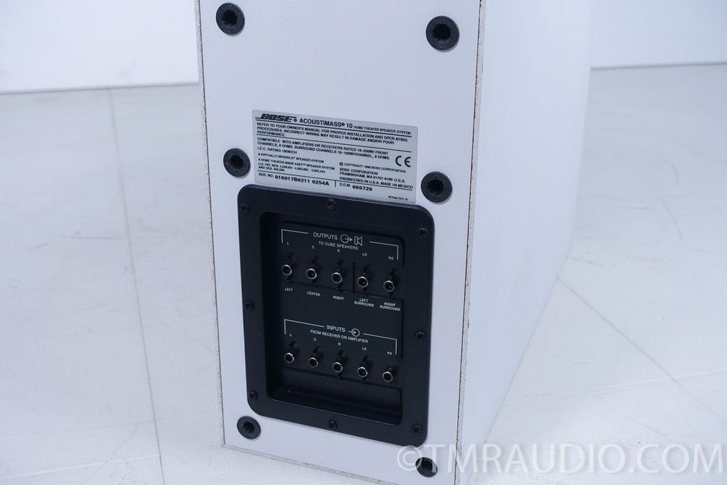 Bose Acoustimass 10 Speaker System / Speakers