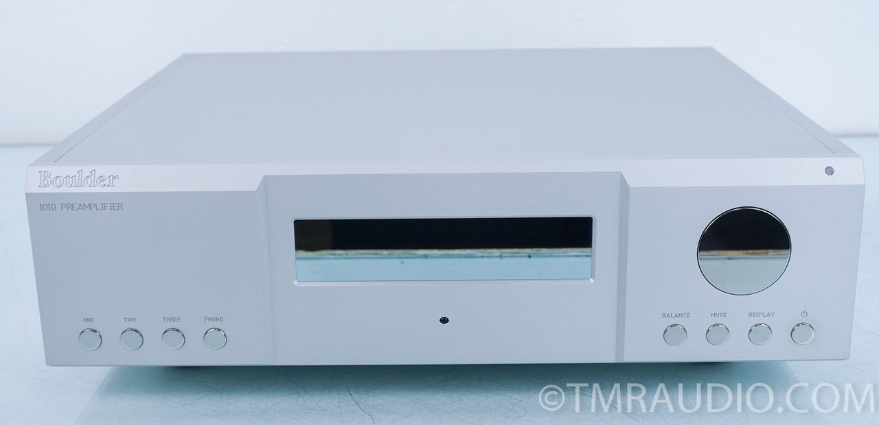 Boulder 1010 Stereo Preamplifier in Factory Box